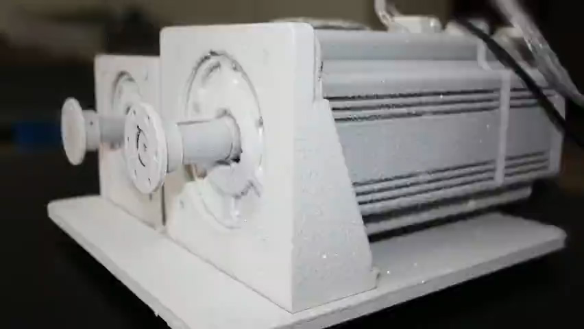 真空步進電機.jpg 真空步進電機.jpg